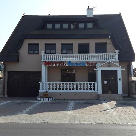 Motel Kotva Ivanka pri Dunaji Eksteriør billede
