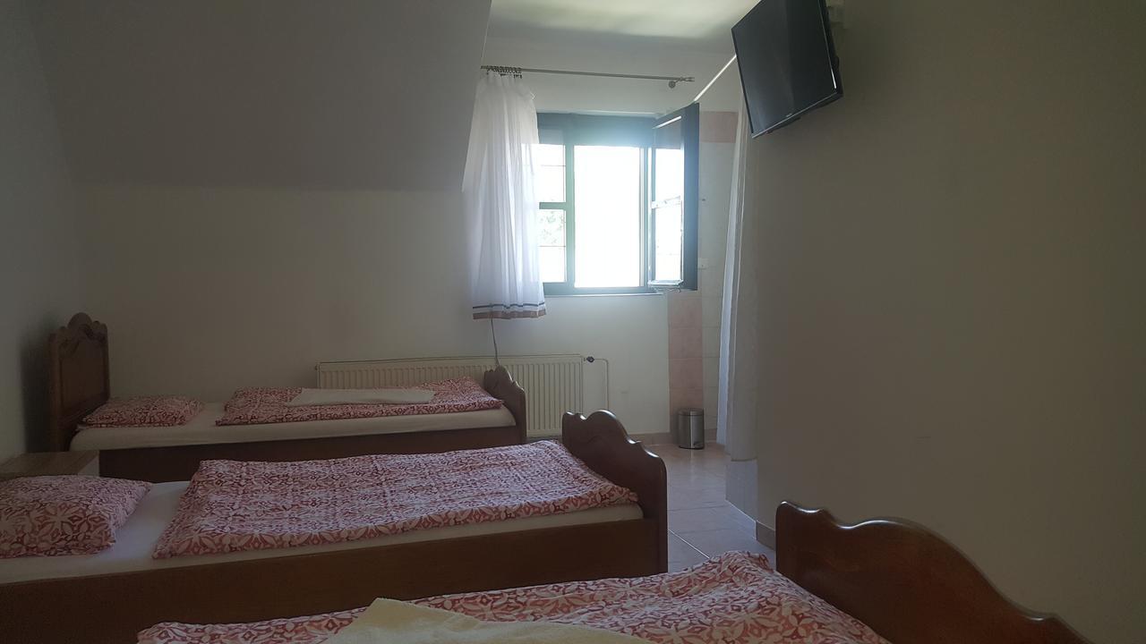 Motel Kotva Ivanka pri Dunaji Eksteriør billede