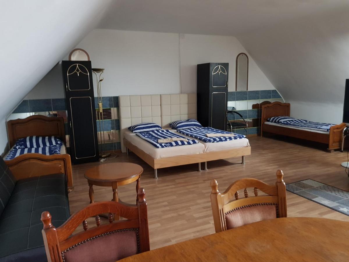 Motel Kotva Ivanka pri Dunaji Eksteriør billede