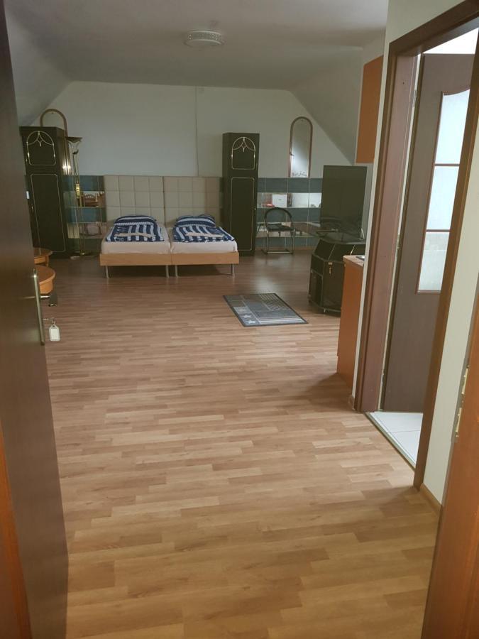 Motel Kotva Ivanka pri Dunaji Eksteriør billede
